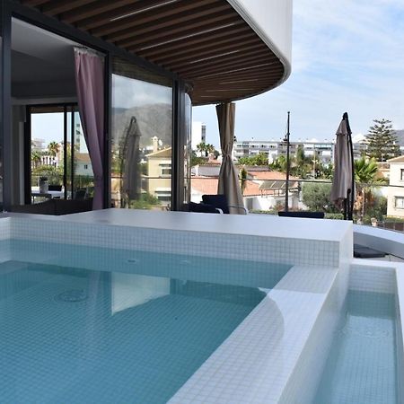 Luxury Complex Beachfront Apartment, Infinity Pool, Sauna, Gym And Large Terrace Torremolinos Eksteriør bilde
